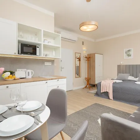 Filtrowa Luxurious Apartments Stara Ochota By Noclegi Renters Varsovia Exterior foto